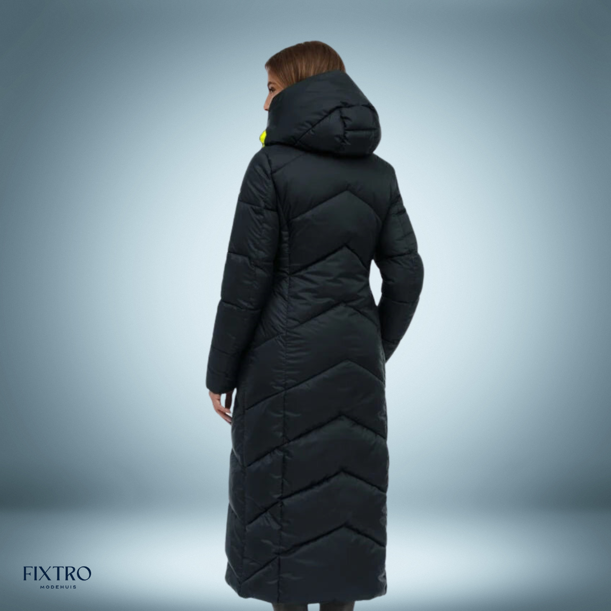 Couture Design - Exclusieve parka met knooplsuiting